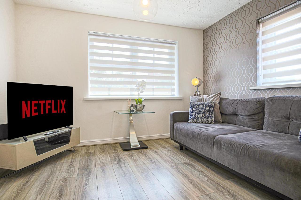Delightful 2 Bed Apartment For Bicester Outlet Shopping By Platinum Key Properties Kültér fotó