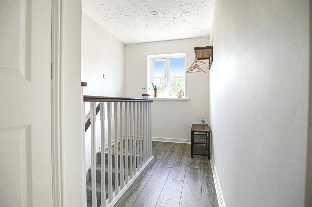 Delightful 2 Bed Apartment For Bicester Outlet Shopping By Platinum Key Properties Kültér fotó